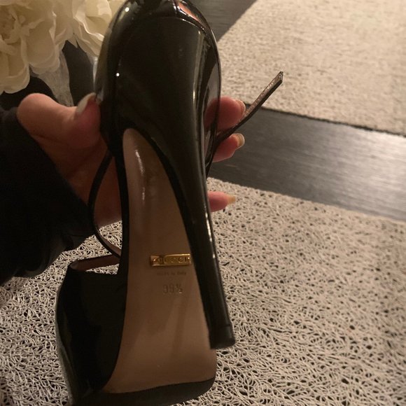 Gucci - Picture 4 of 4